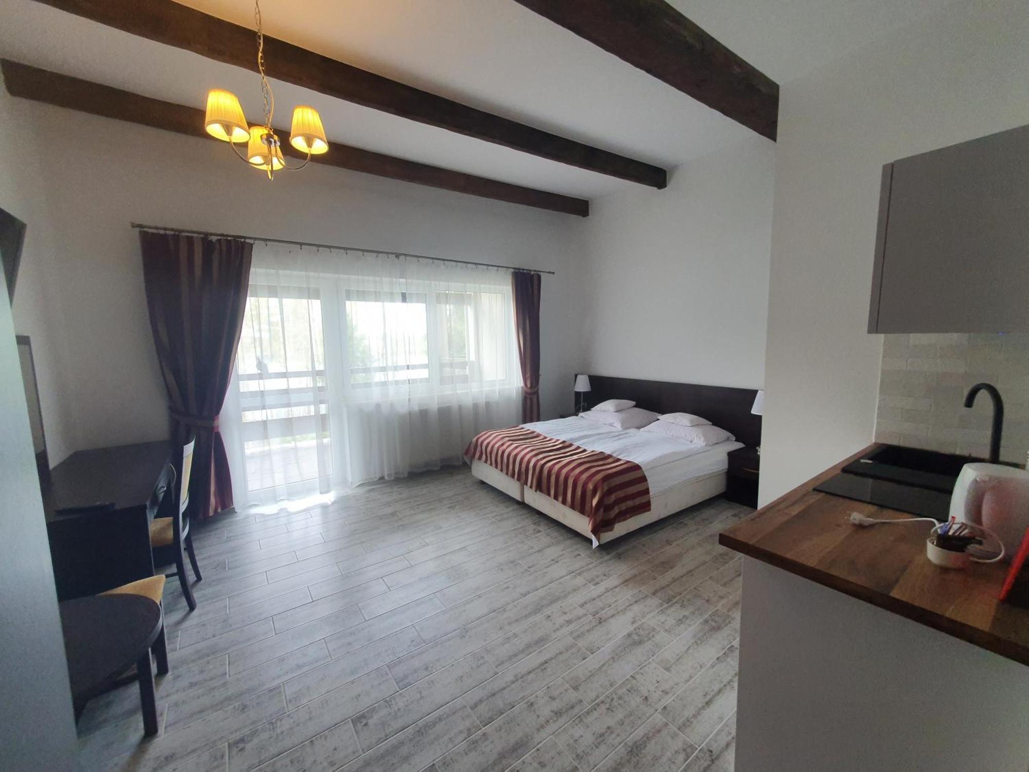 Cztery Wiatry Aparthotel Korytnica (Staszow) Exterior foto