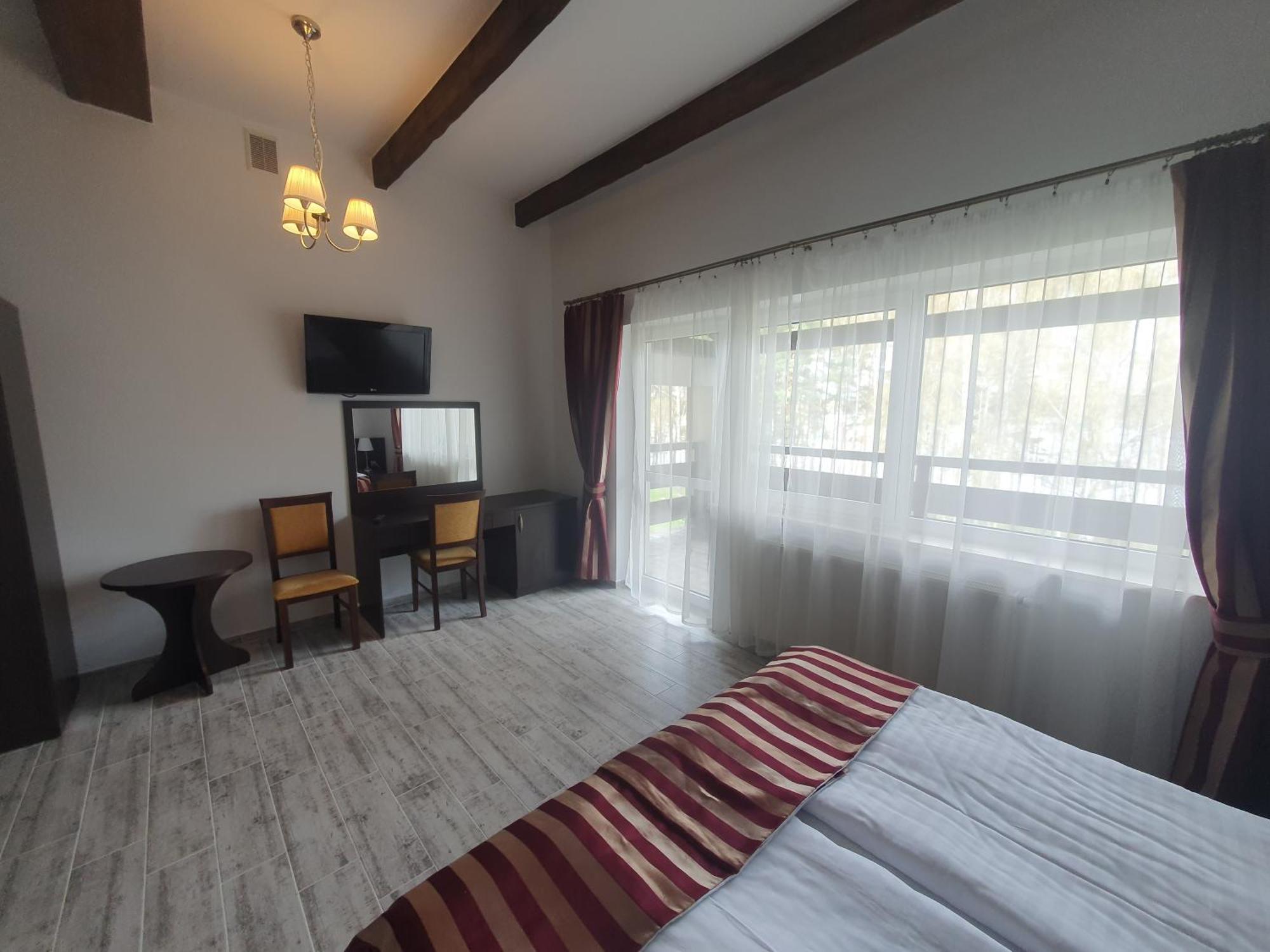 Cztery Wiatry Aparthotel Korytnica (Staszow) Exterior foto